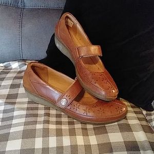 Womens Clarks Collection shoes